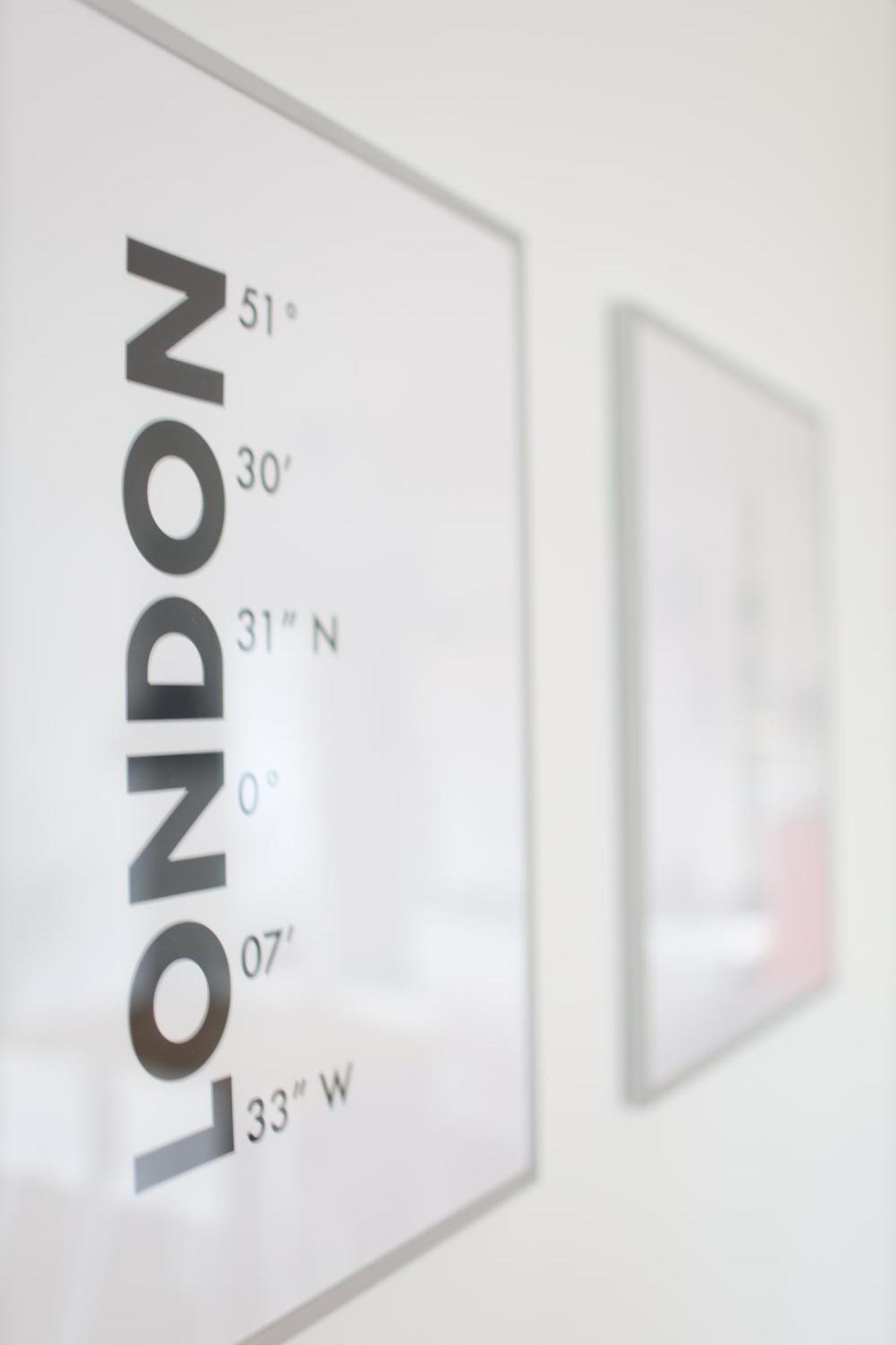 Apartment "London" In Erftstadt - 3 Zimmer & 63Qm - Nahe Koeln, Messe, Phantasialand & Bonn - Familienurlaub Oder Business Trip المظهر الخارجي الصورة